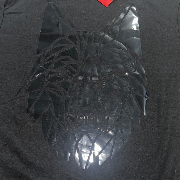 Guess Black Wolf Design Tee - Picture 3 of 6